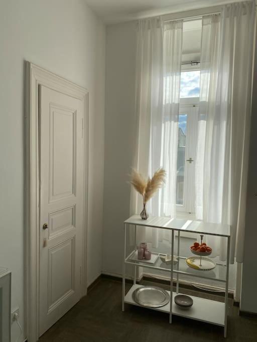Altbau-Oase Der Eleganz: Stadtnaher Komfort Pur Wiesbaden Esterno foto