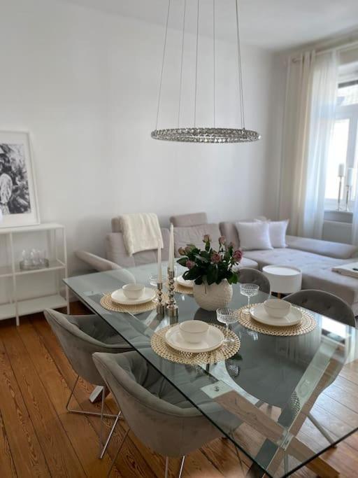 Altbau-Oase Der Eleganz: Stadtnaher Komfort Pur Wiesbaden Esterno foto